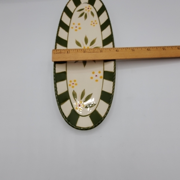 Temptations Old World Corn on the Cob Oval Plates with Skewers - Picture 10 of 13